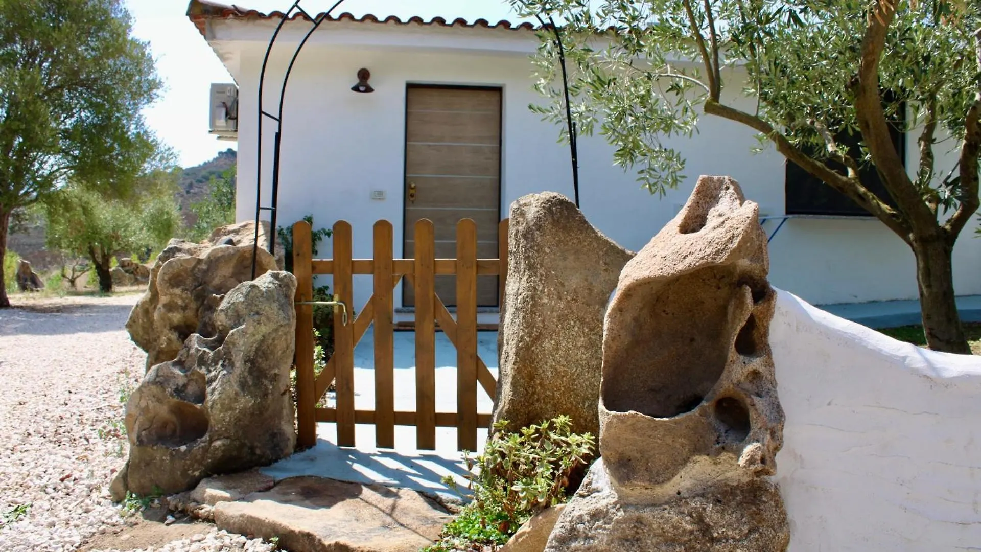 Domo Galana Apartment Irgoli